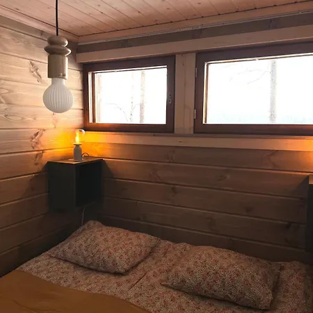 木屋 Traditional Lakeside