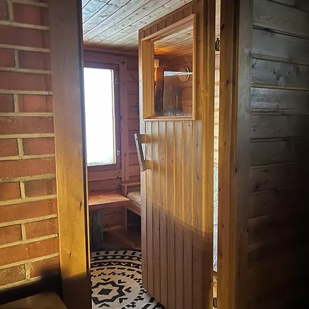 Traditional Lakeside Chalet