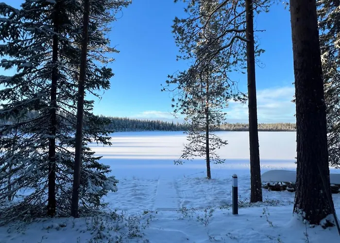 Traditional Lakeside * Rovaniemi